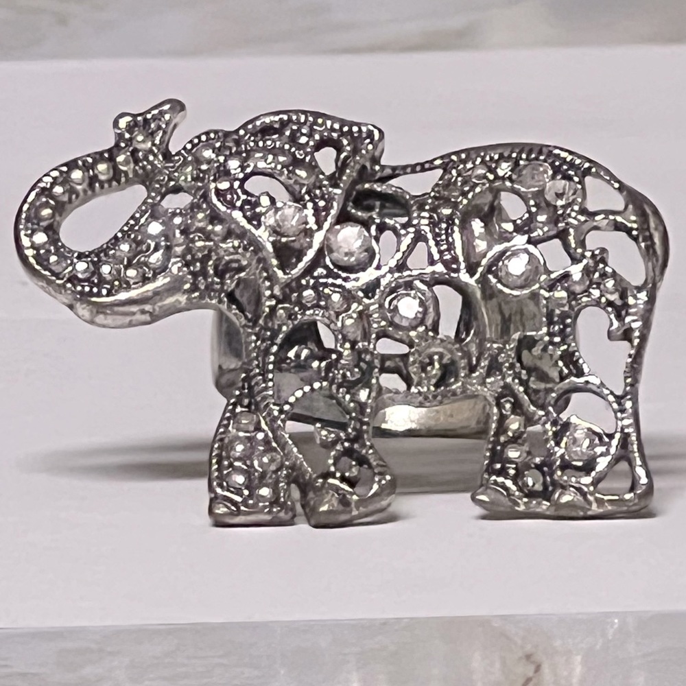Elephant ring - Picture 2 of 8